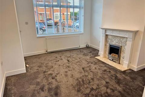 2 bedroom terraced house to rent, Shelley Road, Chadderton