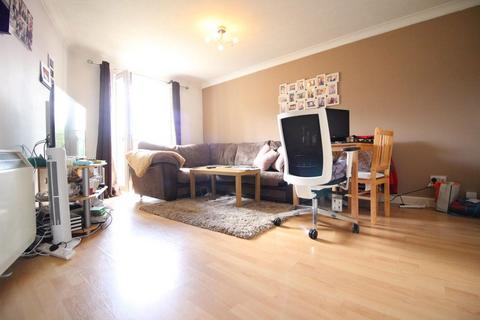 1 bedroom flat to rent, Norbury Avenue, Watford