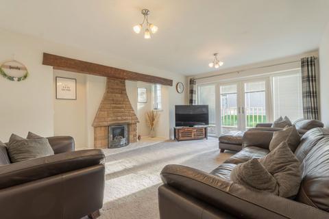25 Dunchurch Crescent, Sutton Coldfield, B73 6QW