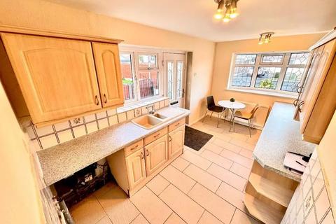 3 bedroom semi-detached bungalow for sale, Louise Gardens, Westhoughton, Bolton, Greater Manchester, BL5 2HH