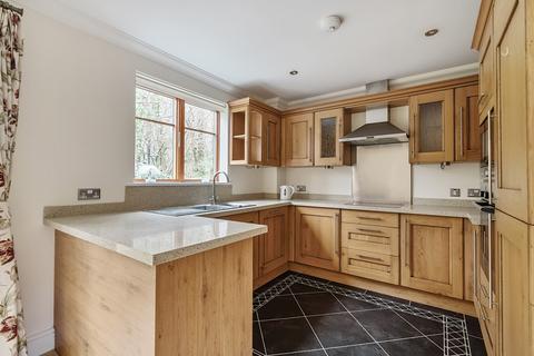 2 bedroom retirement property for sale, Salisbury Road, Sherfield English, Romsey, Hampshire, SO51