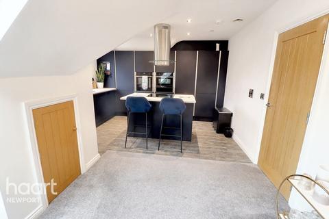 3 bedroom apartment for sale, Llanthewy Road, Newport