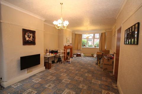 3 bedroom semi-detached house for sale, Kings Road, Stretford, M32 8QW