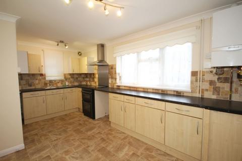 3 bedroom semi-detached house to rent, North Avenue, Haverhill CB9