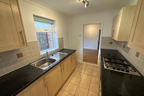 2 bedroom terraced house for sale, Greatham Road, Bushey WD23