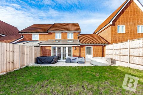 3 bedroom semi-detached house for sale, Evans Drive, Runwell, Wickford, Essex, SS11