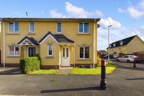 3 bedroom house to rent, Parc Hafod, Four Crosses,  Llanymynech