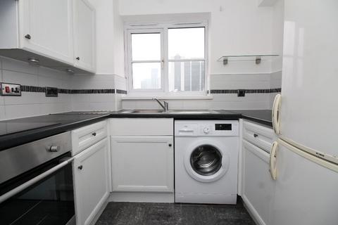 2 bedroom flat to rent, Wheatsheaf Close, Isle of Dogs, E14