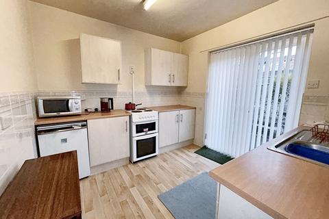 2 bedroom ground floor flat for sale, Earlswood Park, Gateshead, Tyne and Wear, NE9 6AW