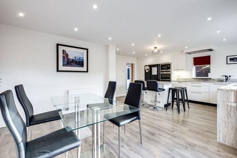 23 Aragon Drive, Sutton Coldfield, B73 6BQ