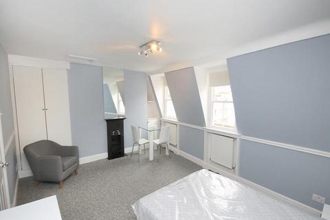 Studio to rent, Kingsmead Terrace