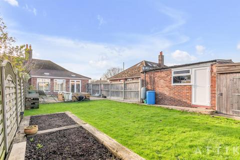 2 bedroom semi-detached bungalow for sale, Queens Drive, Halesworth