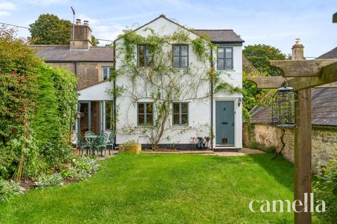 2 bedroom cottage for sale, Tutton Hill, Chippenham SN14