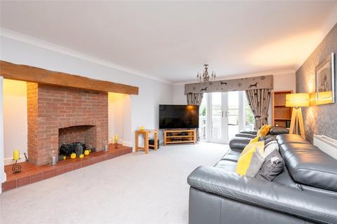 5 bedroom detached house for sale, Stoneleigh Close, Moortown, LS17