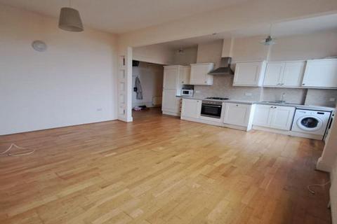 3 bedroom apartment to rent, St. Pauls Avenue, London, NW2