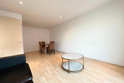 2 bedroom flat to rent, Westgate Apartments, London E16