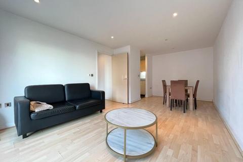 2 bedroom flat to rent, Westgate Apartments, London E16