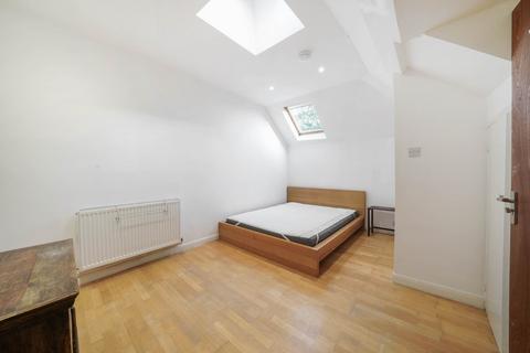 5 bedroom semi-detached house to rent, CLARENCE AVENUE, CLAPHAM, SW4