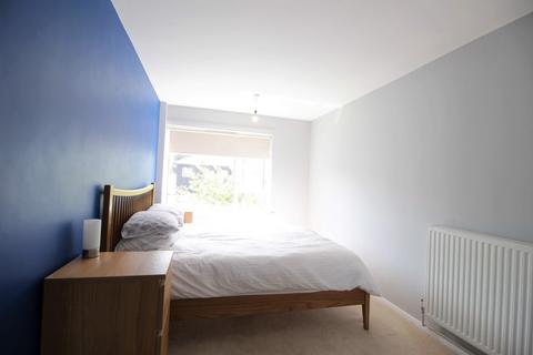 2 bedroom flat to rent, Alma Road, Sidcup, Kent