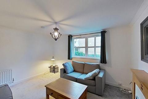 2 bedroom flat to rent, Old Tolbooth Wynd, Edinburgh, Midlothian, EH8