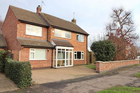 4 bedroom detached house for sale, Valley Road, Loughborough, LE11