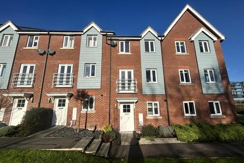 3 bedroom townhouse for sale, Weavers Close, Eastbourne BN21