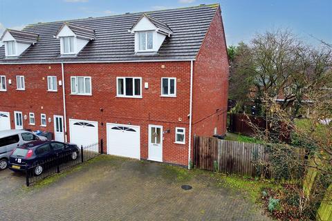 3 bedroom end of terrace house for sale, Clay Street, Draycott