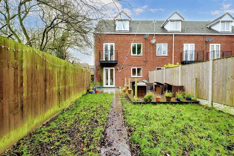 3 bedroom end of terrace house for sale, Clay Street, Draycott