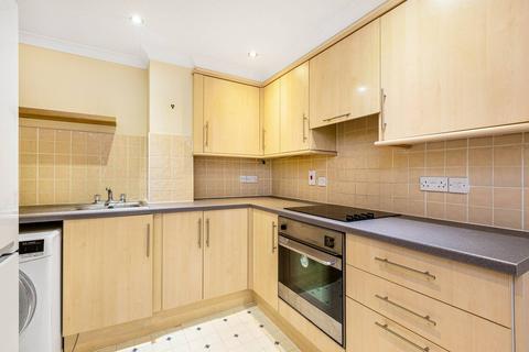 2 bedroom flat to rent, Morden Road, South Wimbledon, London, SW19