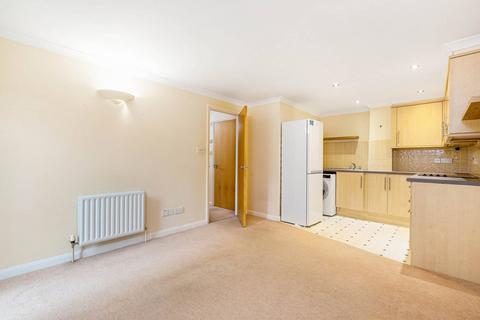 2 bedroom flat to rent, Morden Road, South Wimbledon, London, SW19