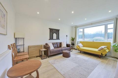 2 bedroom flat to rent, Trinity Road, Wimbledon, London, SW19