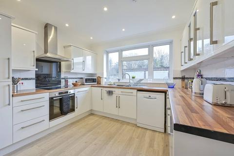 2 bedroom flat to rent, Trinity Road, Wimbledon, London, SW19