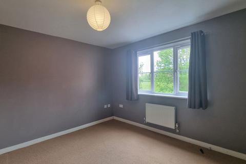 2 bedroom flat to rent, The Sidings, Hagley