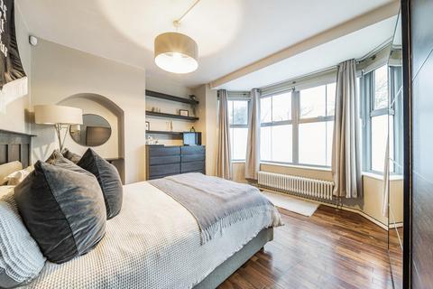 2 bedroom flat for sale, Tulse Hill, Brixton