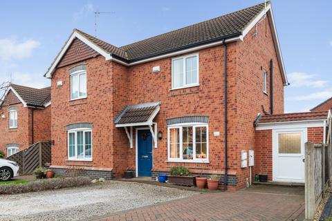 3 bedroom semi-detached house for sale, Kingfisher Close, Barton Upon Humber, North Lincolnshire, DN18