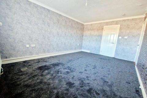 1 bedroom flat for sale, Walton Close, Heywood, Greater Manchester, OL10 2BN