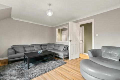 2 bedroom flat for sale, Stoneside Drive, Shawlands, G43