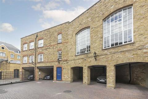 2 bedroom flat to rent, Bridewell Place, London E1W