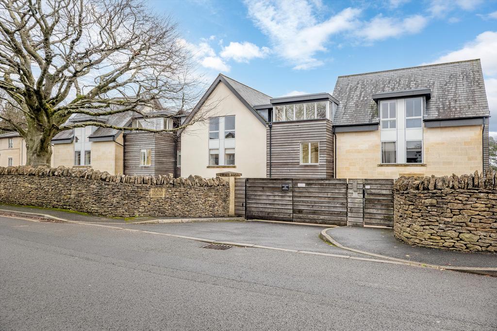Detached house exterior