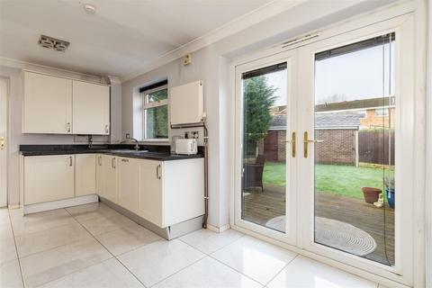 3 bedroom semi-detached house for sale, Darsway, Castle Donington DE74