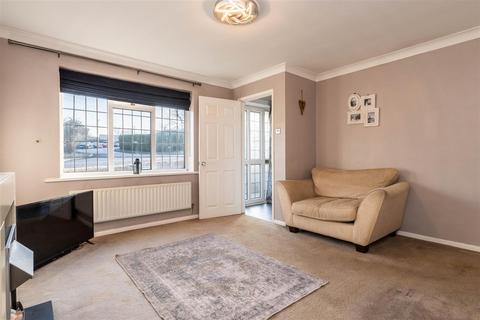 27 Darsway, Castle Donington, Derby, DE74 2RZ