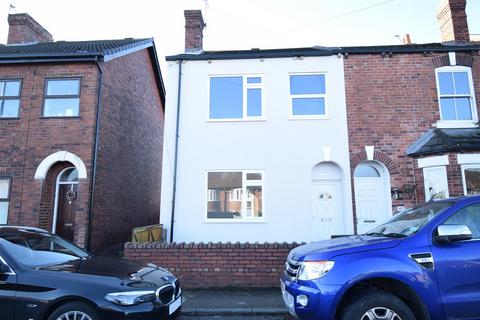 3 bedroom end of terrace house to rent, High Green Road, Normanton WF6