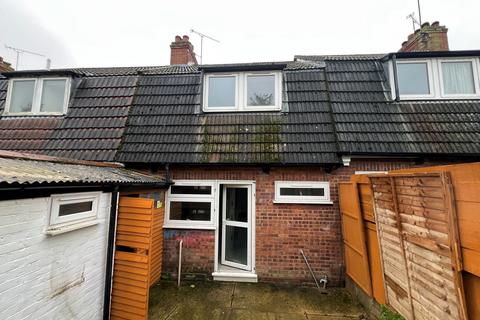 3 bedroom semi-detached house for sale, 154 Henniker Road, Suffolk, IP1 5HQ