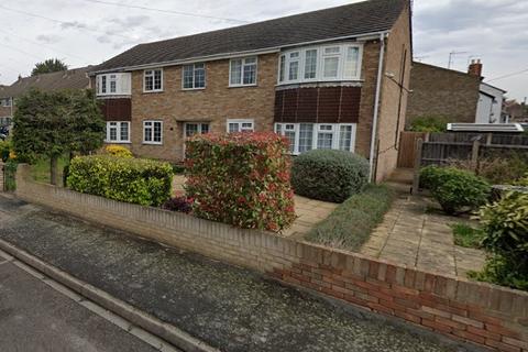 2 bedroom flat to rent, Burbidge Road, Shepperton TW17