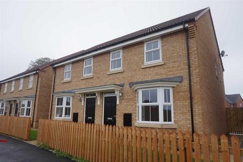 3 bedroom semi-detached house to rent, Tennison Walk,Hessle