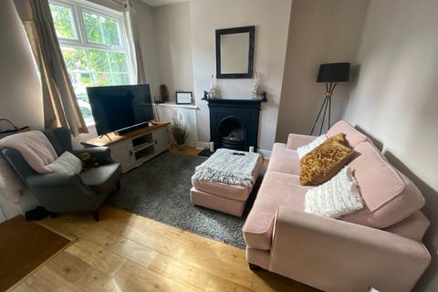 2 bedroom terraced house to rent, St. Andrews Avenue, Timperley, Altrincham