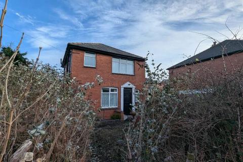 3 bedroom detached house for sale, Barkly Road, Leeds, West Yorkshire, LS11 7ES