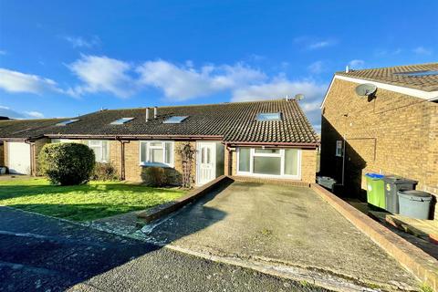 4 bedroom semi-detached house for sale, Valley Dene, Newhaven