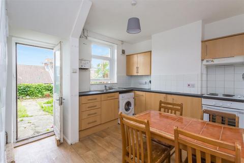 4 bedroom semi-detached house to rent, Franklin Street, Brighton