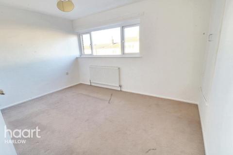 119 Hookfield, Harlow, CM18 6QL